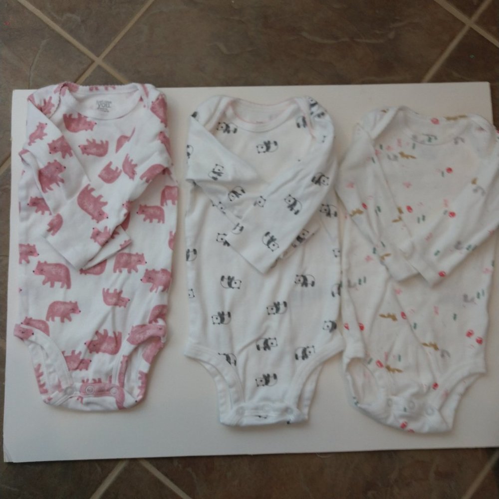 Carters onesies animal art